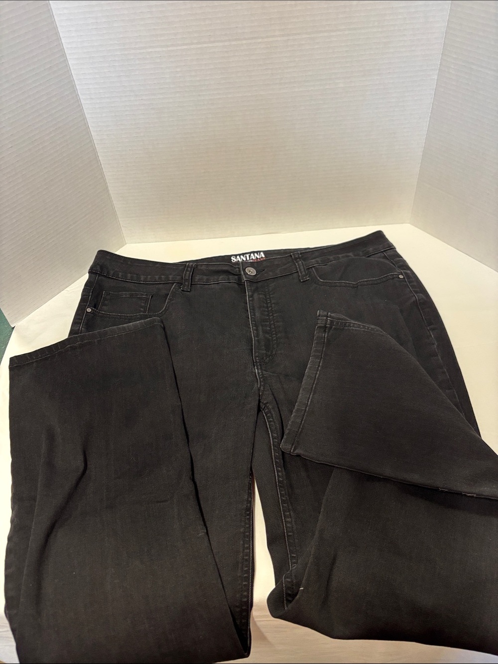 Santana Women’s Straight Leg Jeans in Black